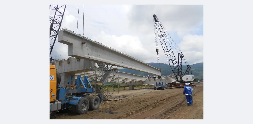 Viga armada em concreto pré-fabricado Cassol, solução robusta que garante estabilidade e segurança em estruturas.