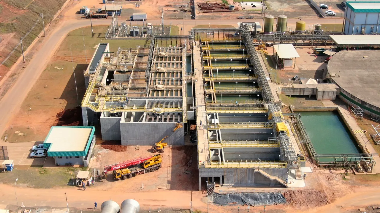 Soluções de concreto pré-fabricado para infraestrutura industrial robusta e confiável