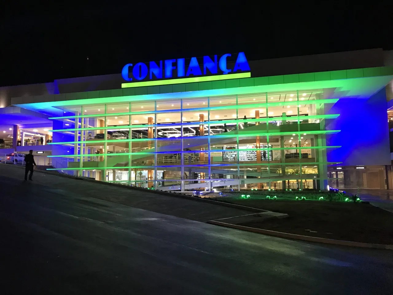 Concreto pré moldado para ambientes comerciais seguros e funcionais