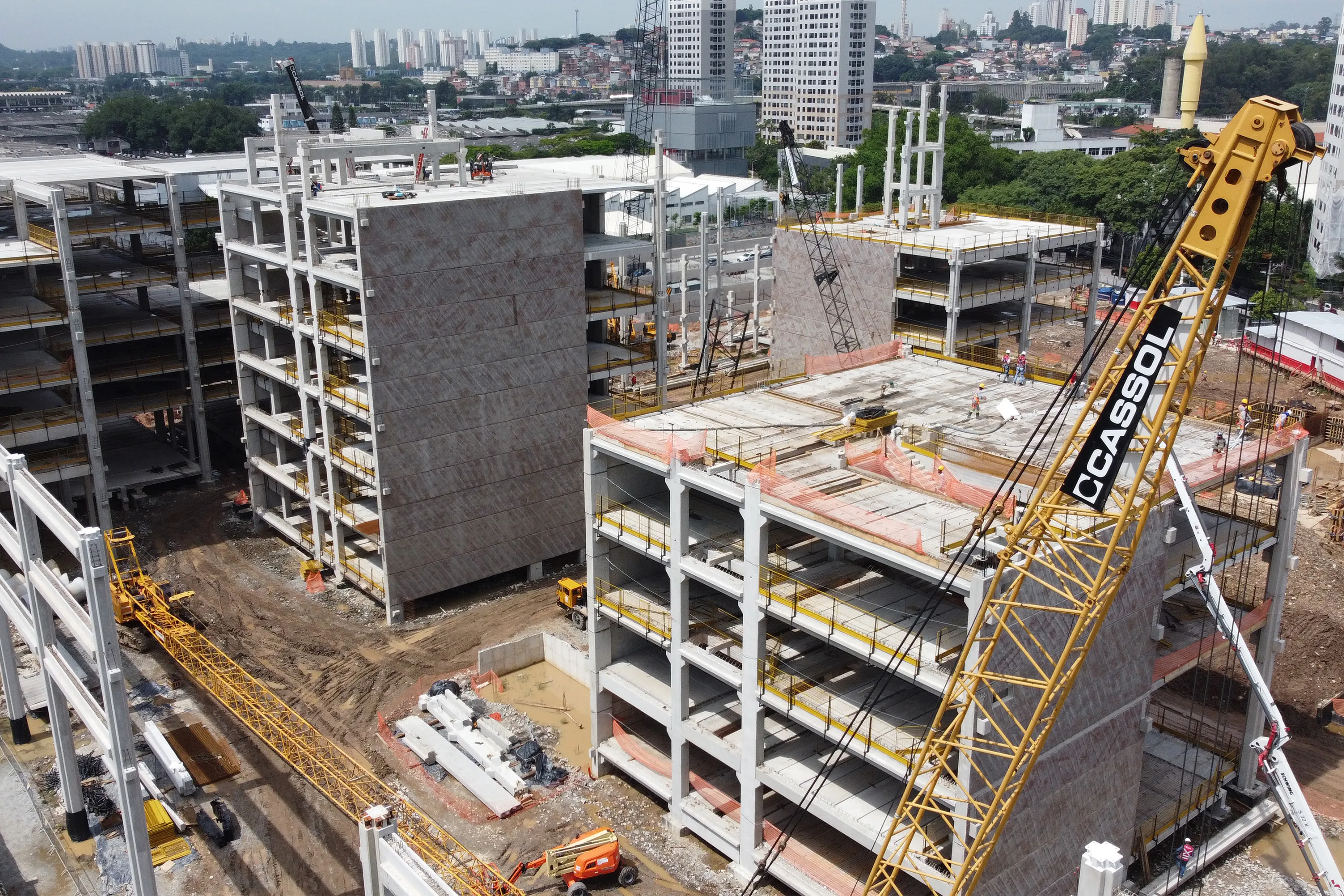 Arquipeo-Montagem-Edificações-Pré-Moldada-Cassol-Pré-Fabricados