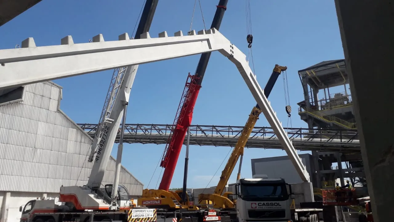 Estruturas pré-fabricadas Cassol para armazéns e agronegócio, destacando-se pela resistência, eficiência e capacidade produtiva para grandes projetos