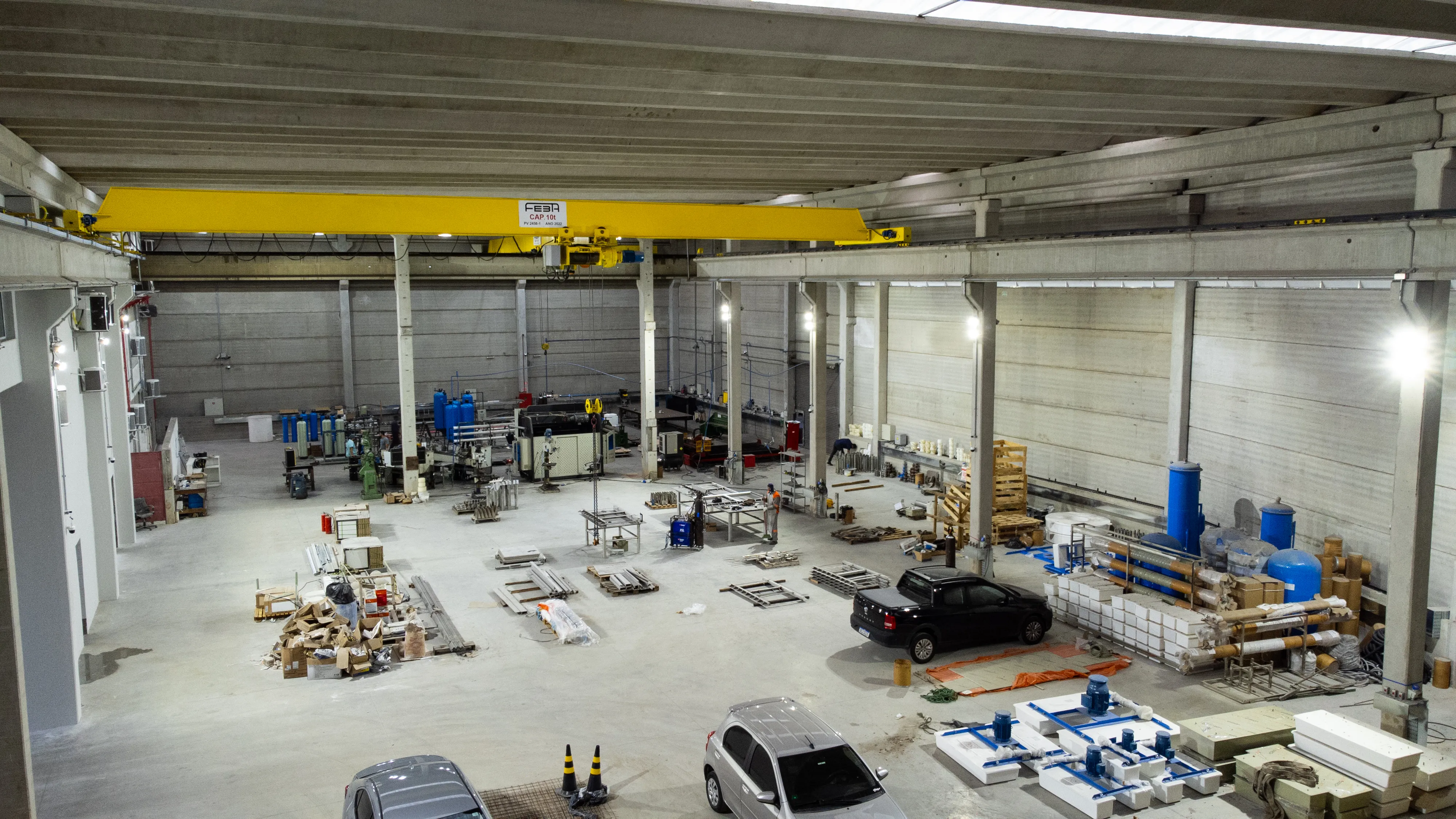 Segmento fábrica e galpão industrial Cassol Pré-Fabricados, soluções em concreto pré-fabricado para ambientes industriais robustos e eficientes