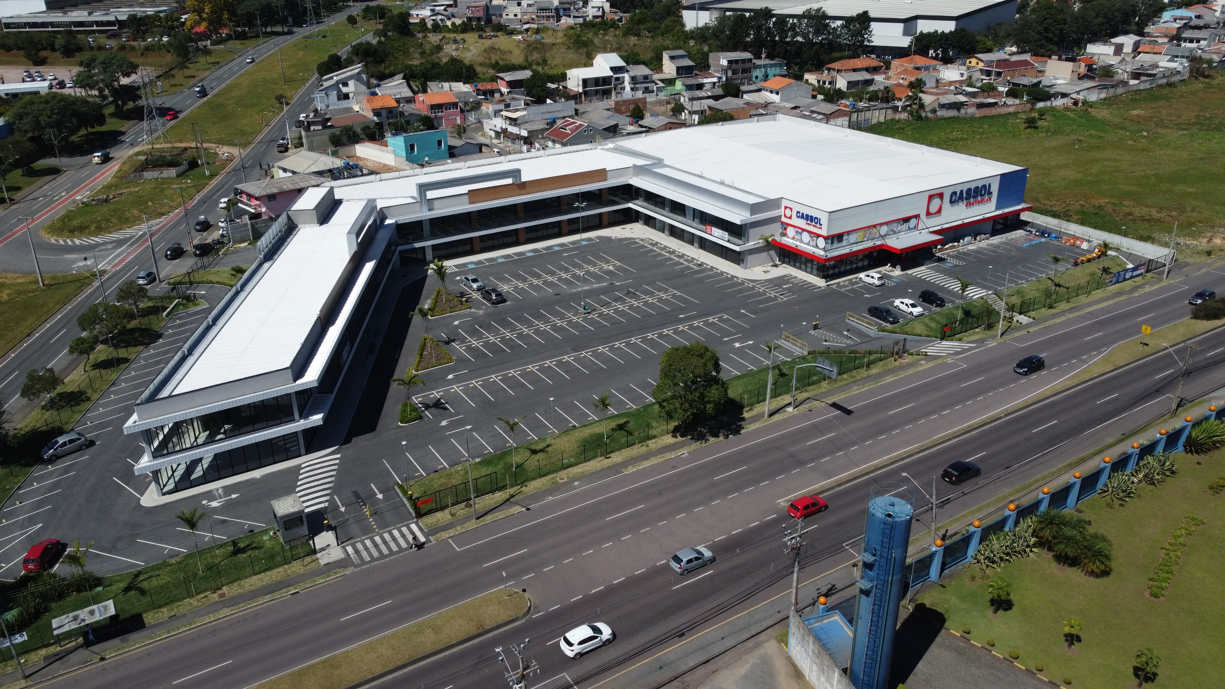 Soluções robustas e modernas de concreto pré-fabricado para o varejo