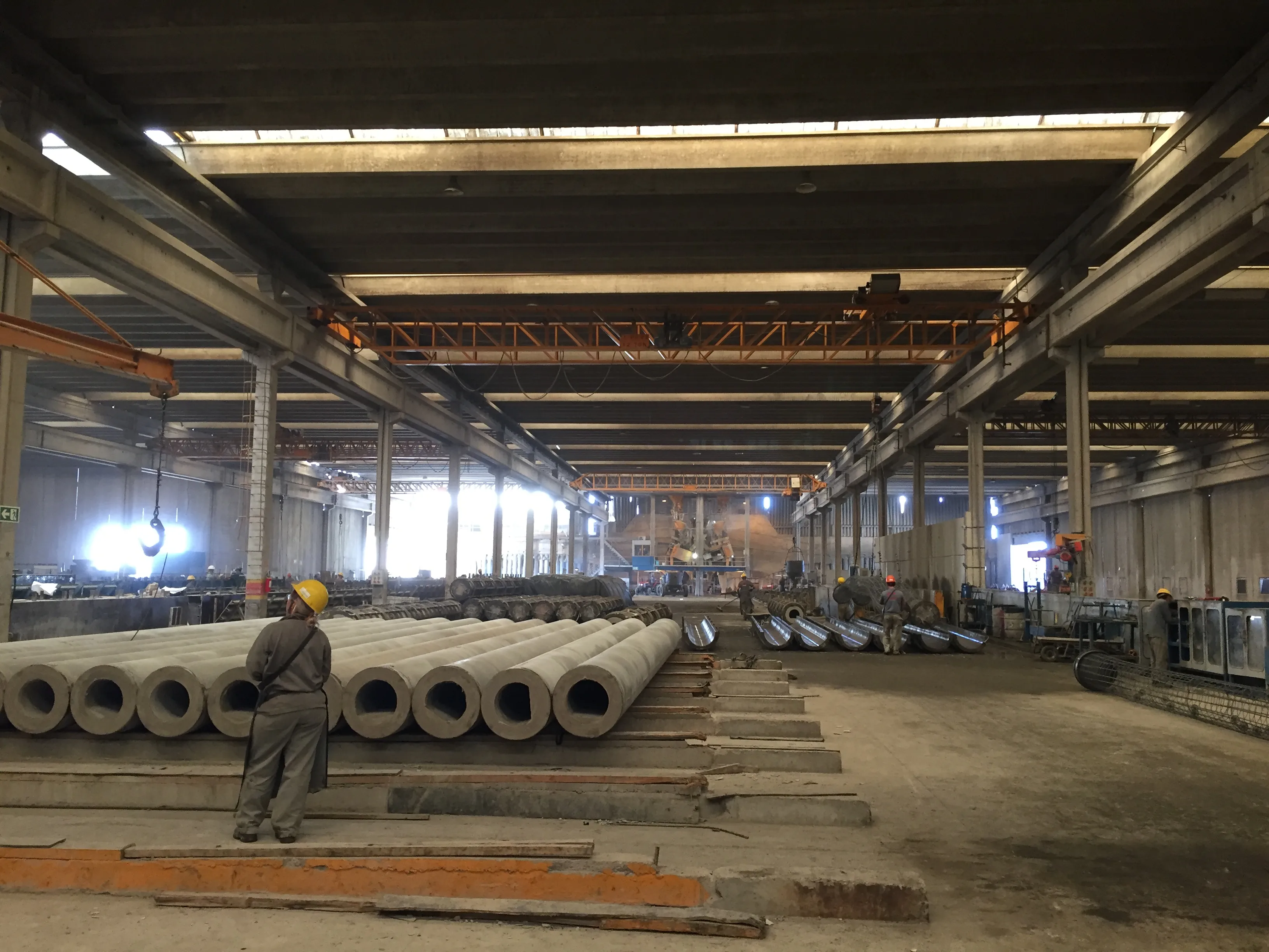 Estaca centrifugada em concreto pré-fabricado Cassol, solução durável e segura, com alta resistência e confiabilidade.