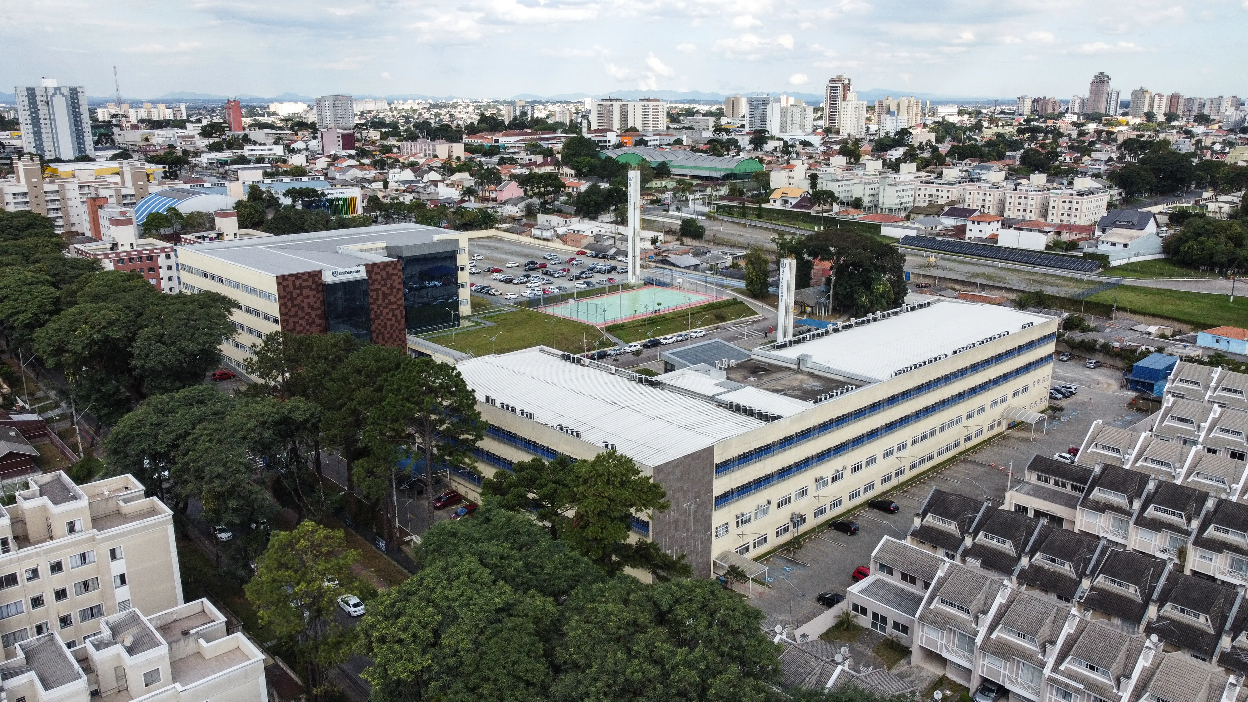 Soluções de concreto pré-fabricado para ambientes educacionais seguros e eficientes