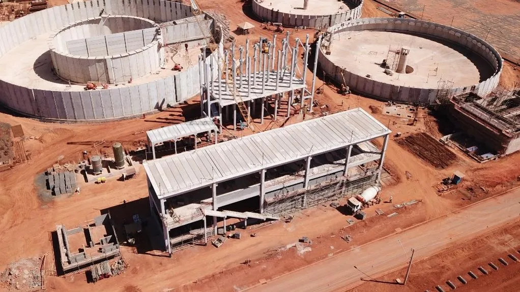 Soluções de concreto pré-fabricado para infraestrutura industrial robusta e confiável