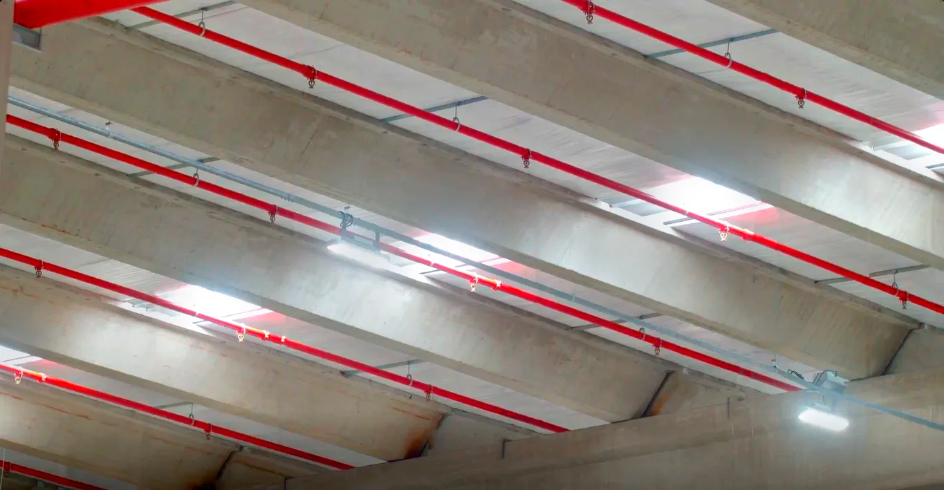 Terça W em concreto pré-fabricado, solução versátil e confiável para estruturas industriais e comerciais.