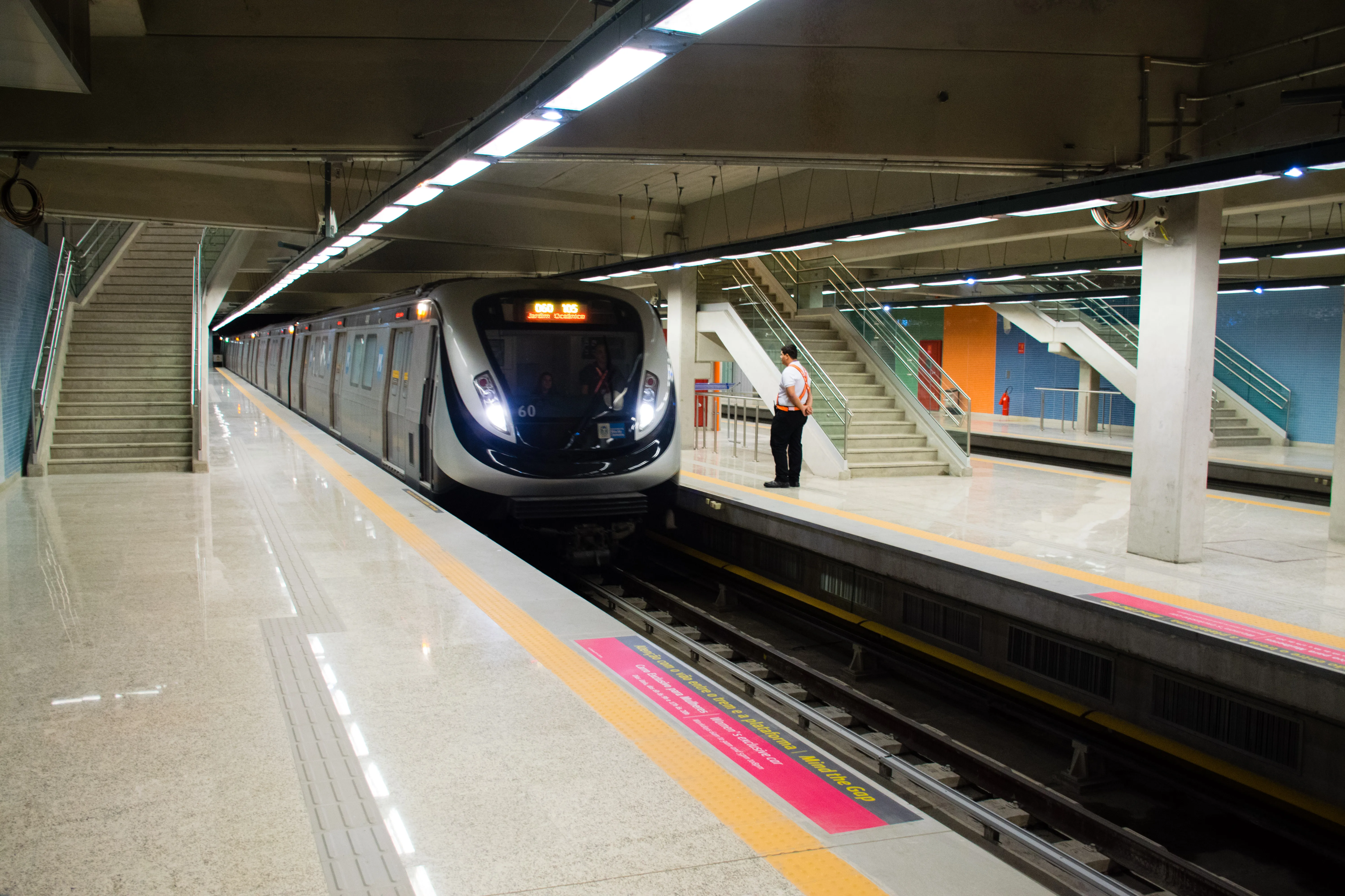 Túnel do Metrô RJ-estação pré-moldada