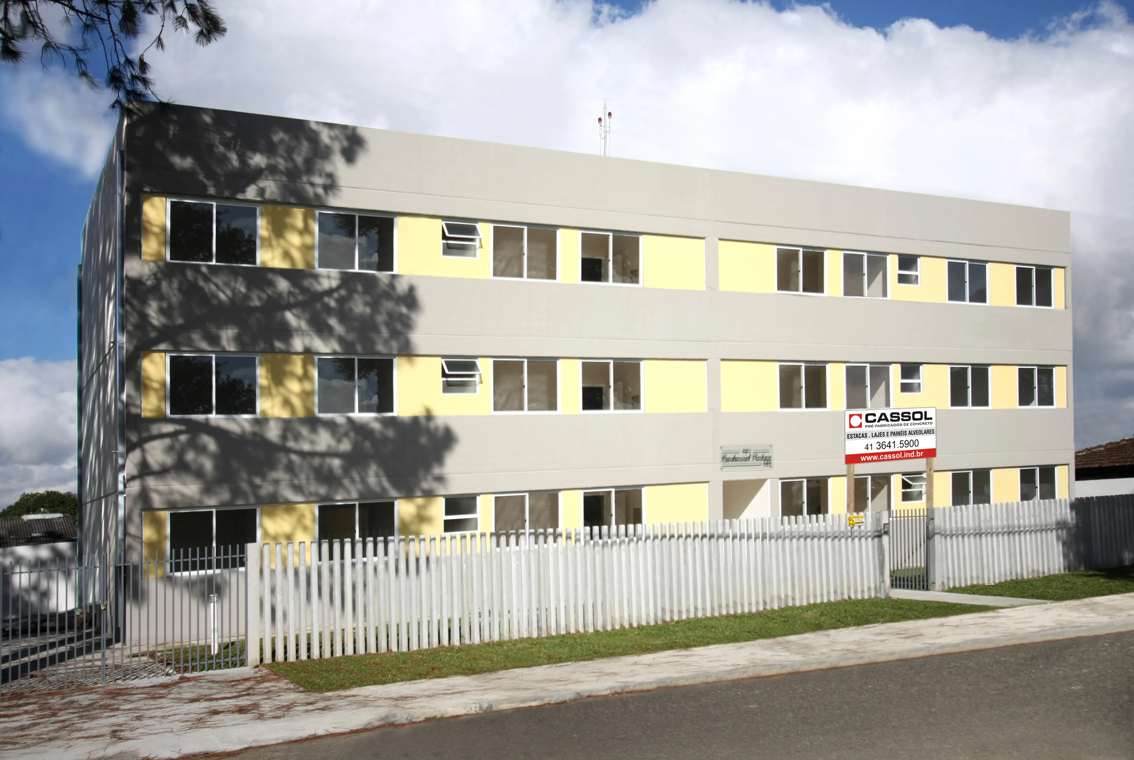 Segmento residencial Cassol Pré-Fabricados, líder em soluções de concreto pré-fabricado para construções habitacionais com qualidade e segurança