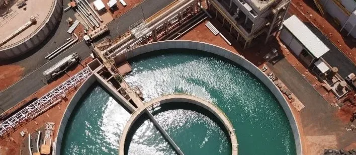 Soluções de concreto pré-fabricado para infraestrutura industrial robusta e confiável